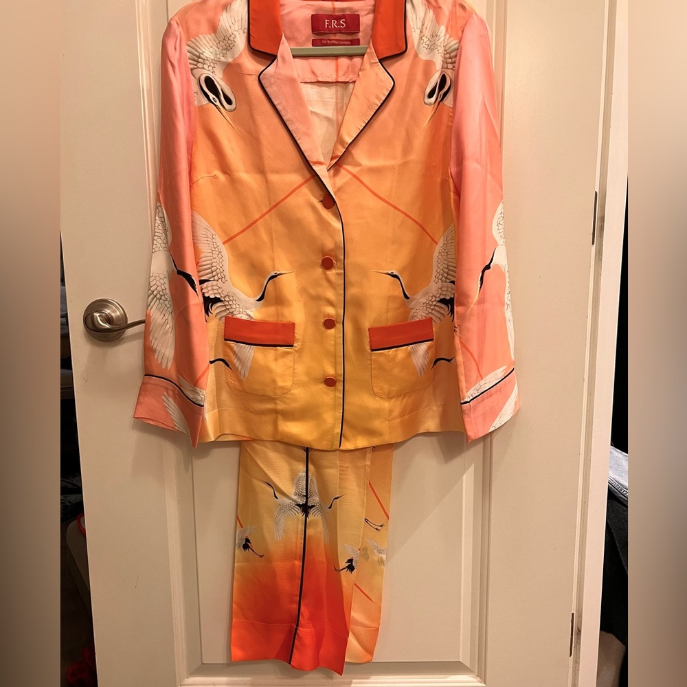 F.R.S Restless For Sleepers Silk Suit XS